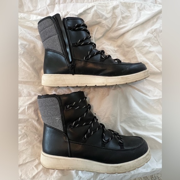 Universal Thread Lena Puff Collar Lace-Up Boots, Size 8.5 - Picture 3 of 6